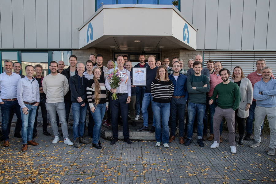 Het team van VSF met het Trede 5-certificaat.